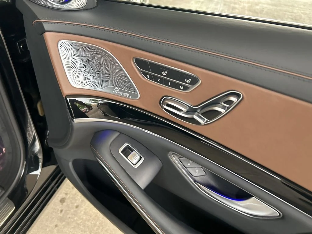 Used 2017 Black Mercedes-Benz Maybach S 550 image 31