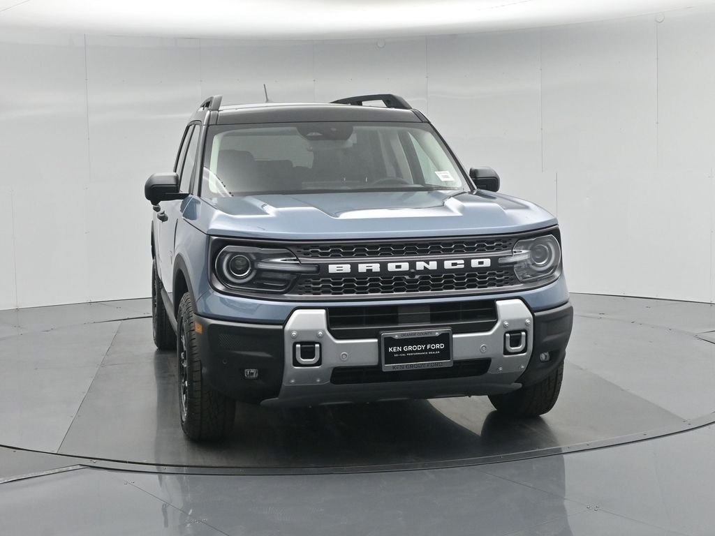 New 2026 Azure Gray Metallic Tri-Coat Ford Badlands image 29