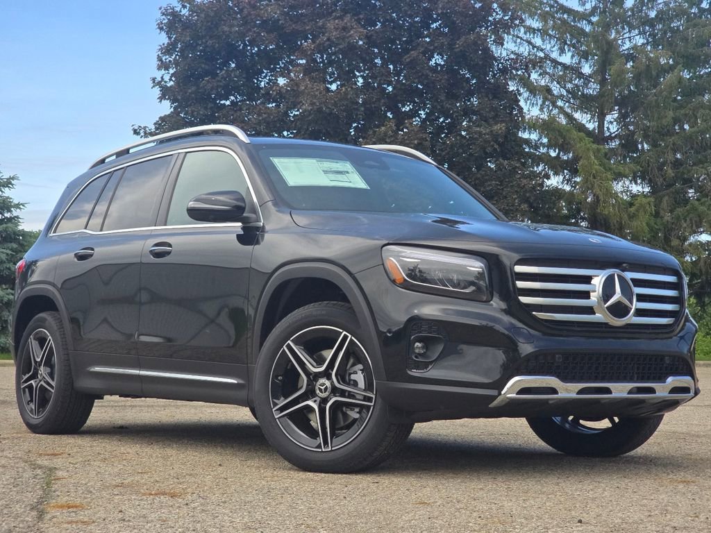 New 2026 Cosmos Black Metallic Mercedes-Benz GLB 250 image 39