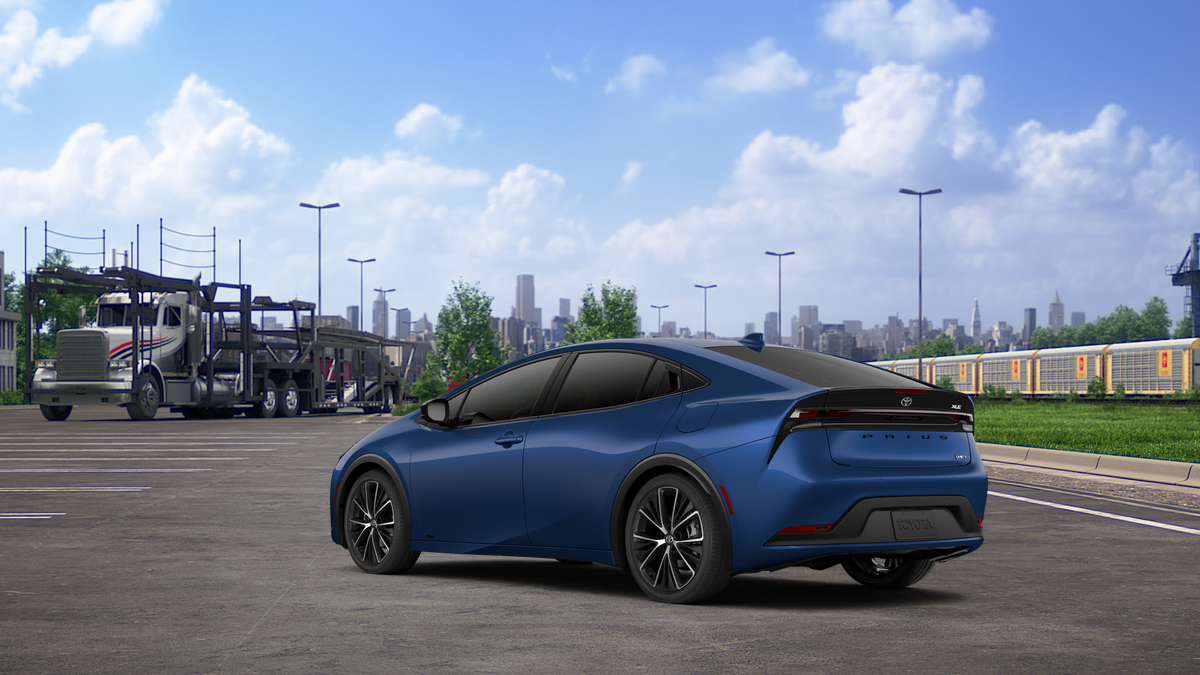 New 2027 Reservoir Blue Toyota XLE AWD image 19