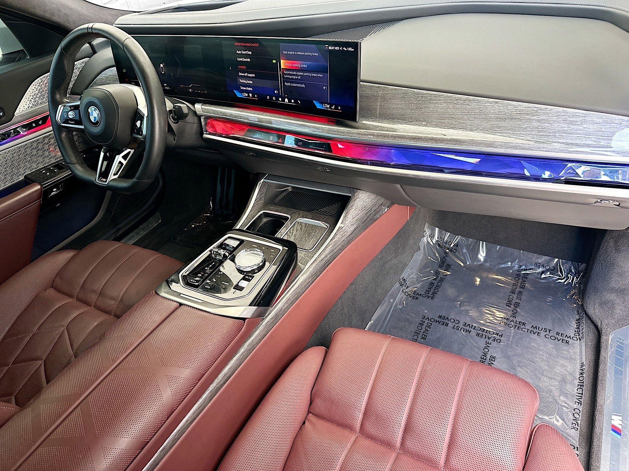 Certified Used 2023 Alpine White BMW 760i xDrive image 26