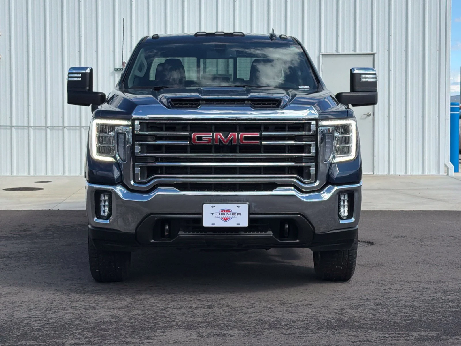 Used 2022 PACIFIC BLUE METALLIC GMC SLT image 3