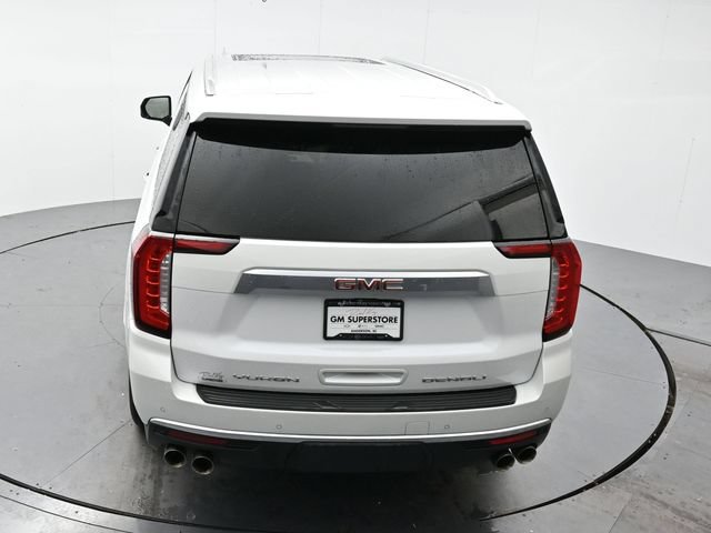Used 2023 WHITE FROST TRICOAT GMC Denali image 22