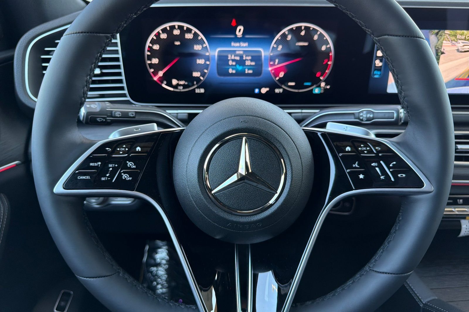 New 2026 Black Mercedes-Benz GLE 450 image 25