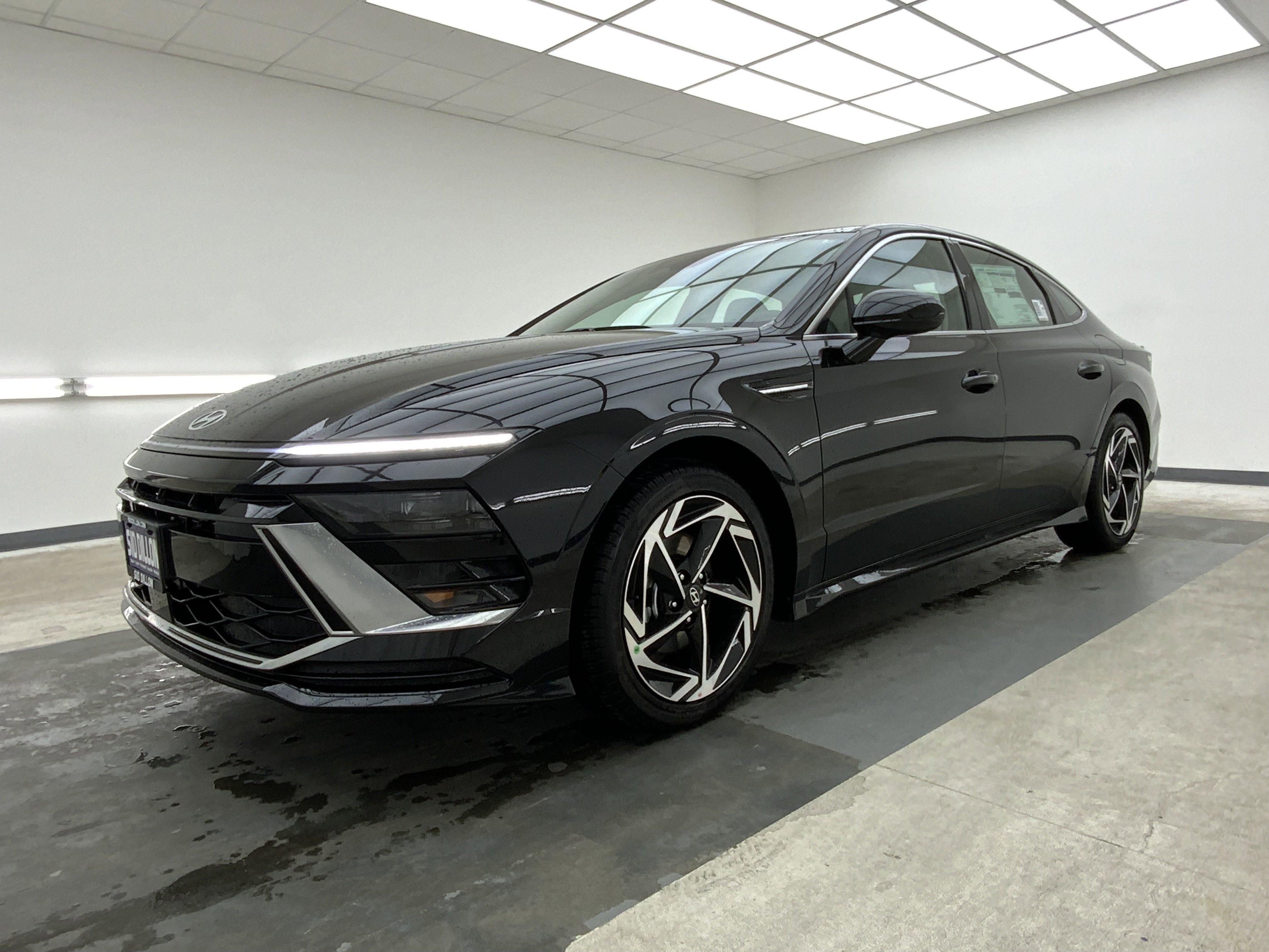 New 2026 Abyss Black Hyundai SEL Sport image 1