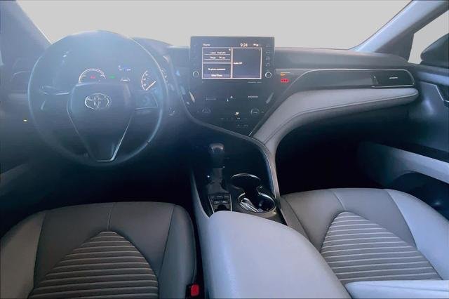 Certified Used 2022 SUPERSONIC RED Toyota  image 16