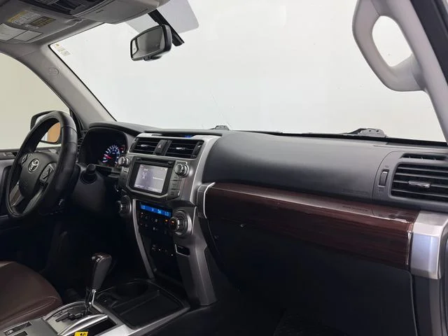 Used 2017 Blizzard Pearl Toyota Limited image 44