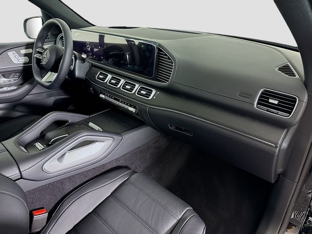 New 2026 Black Mercedes-Benz GLS 450 image 33