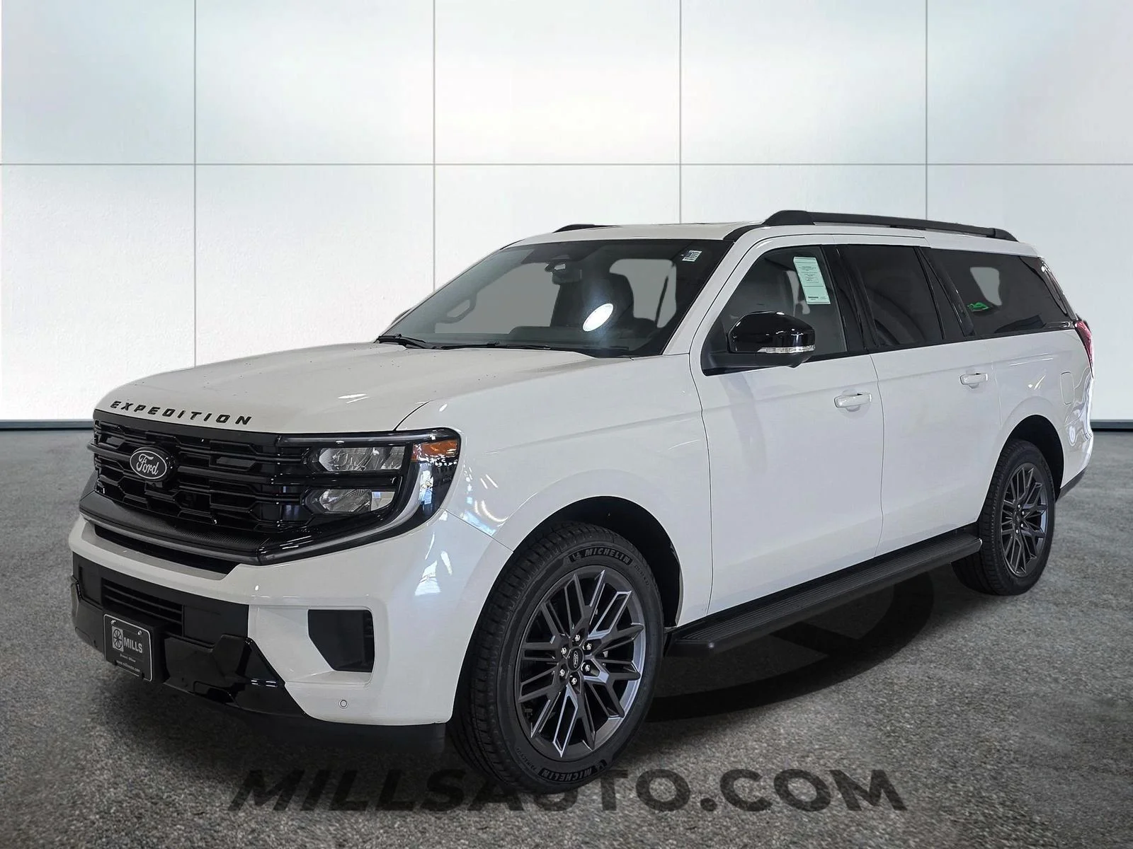 New 2026 White Ford Platinum image 2