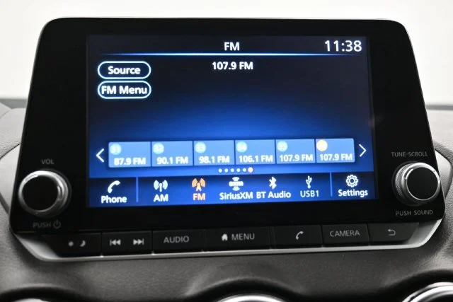 Used 2025 Gray Nissan SV image 13