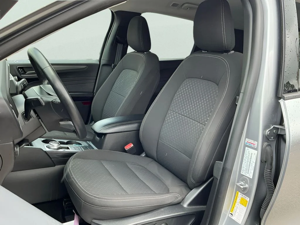 Used 2024 Silver Ford Active image 22