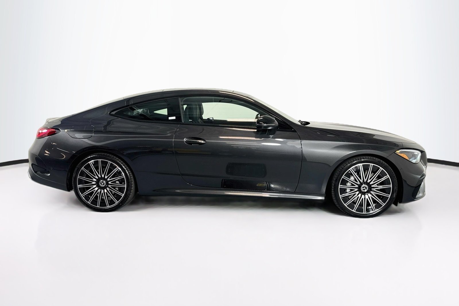 New 2027 Graphite Grey Metallic Mercedes-Benz CLE 450 image 4
