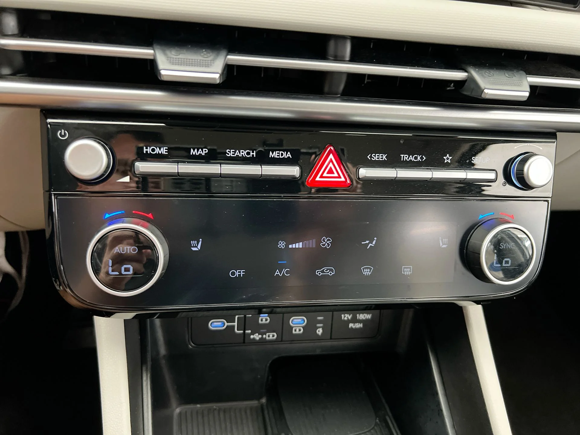 Used 2025 Silver Hyundai SEL image 25
