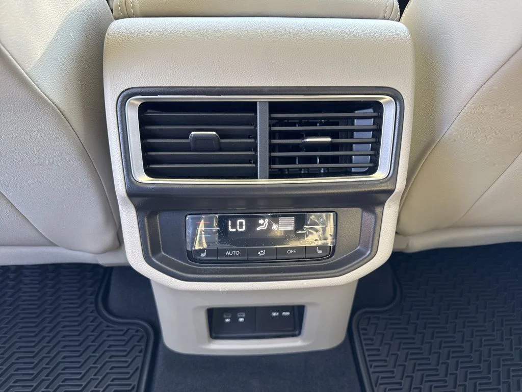 2026 Volkswagen Atlas SEL Premium R-Line - Photo 14