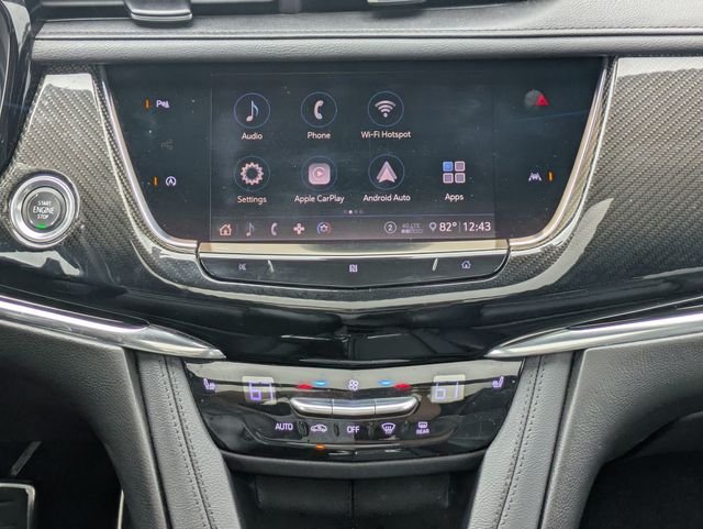 Used 2020 White Cadillac Sport image 23