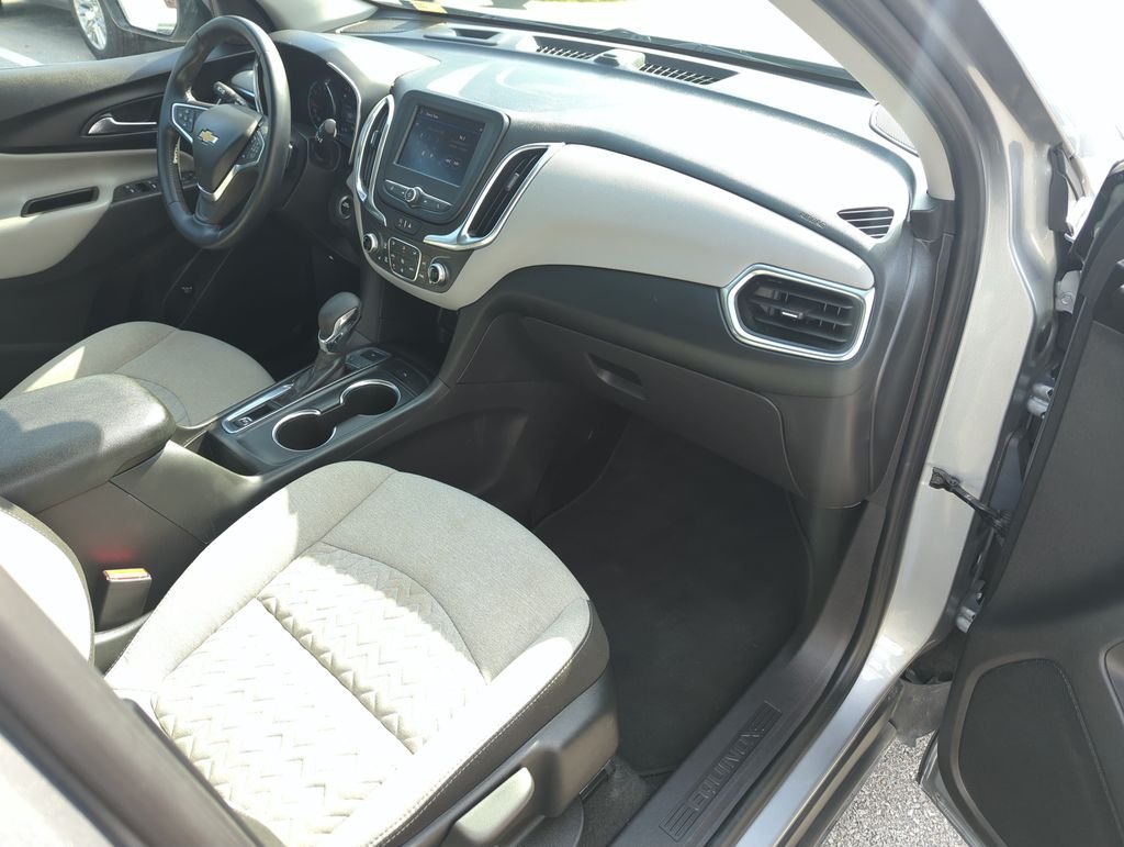 Used 2024 Gray Chevrolet LT image 34