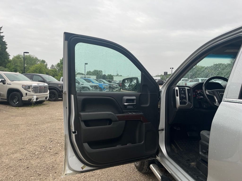 Used 2015 Quicksilver Metallic GMC SLE image 12