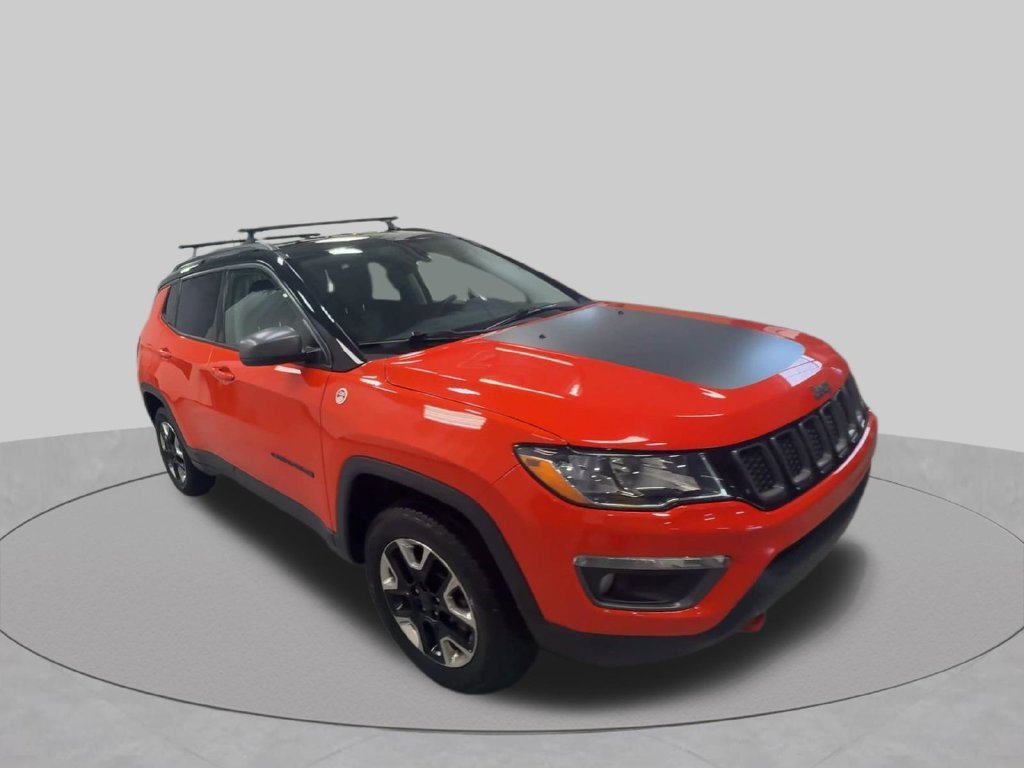 Used 2018 Spitfire Orange Clearcoat Jeep Trailhawk image 2
