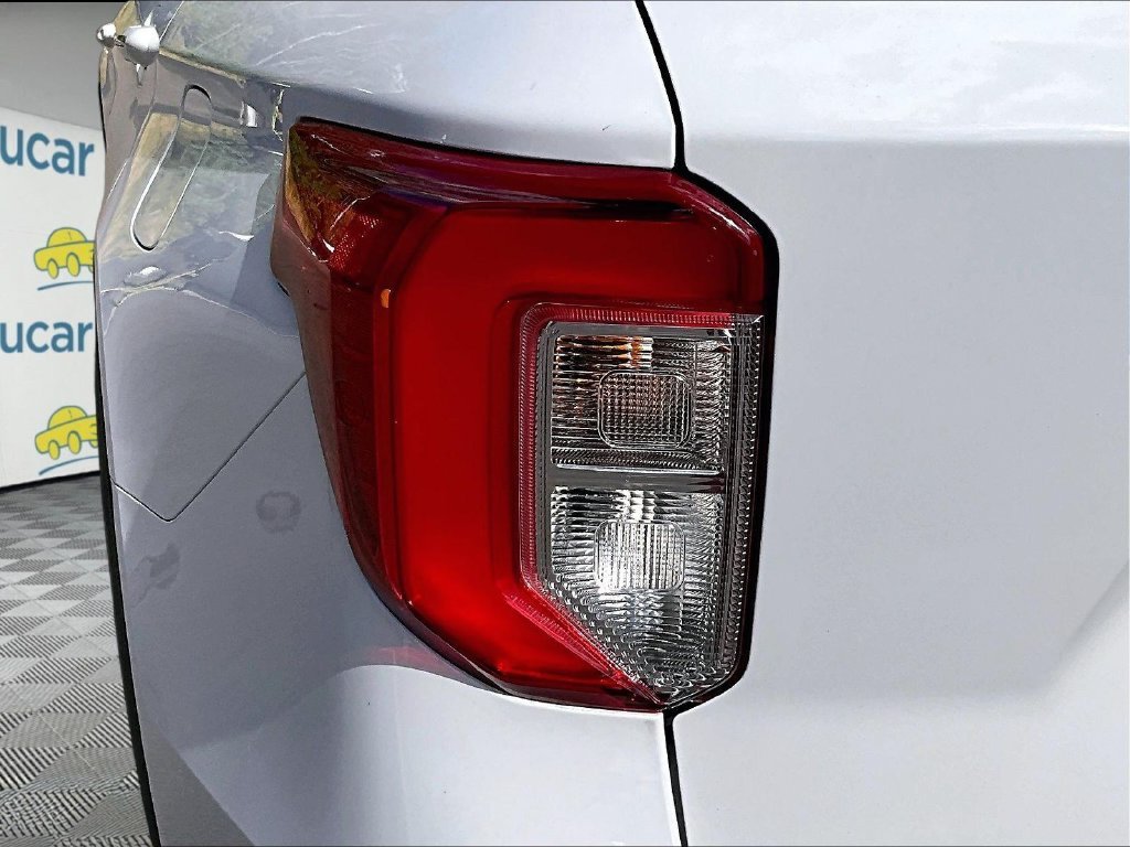 Used 2022 White Ford Limited image 26