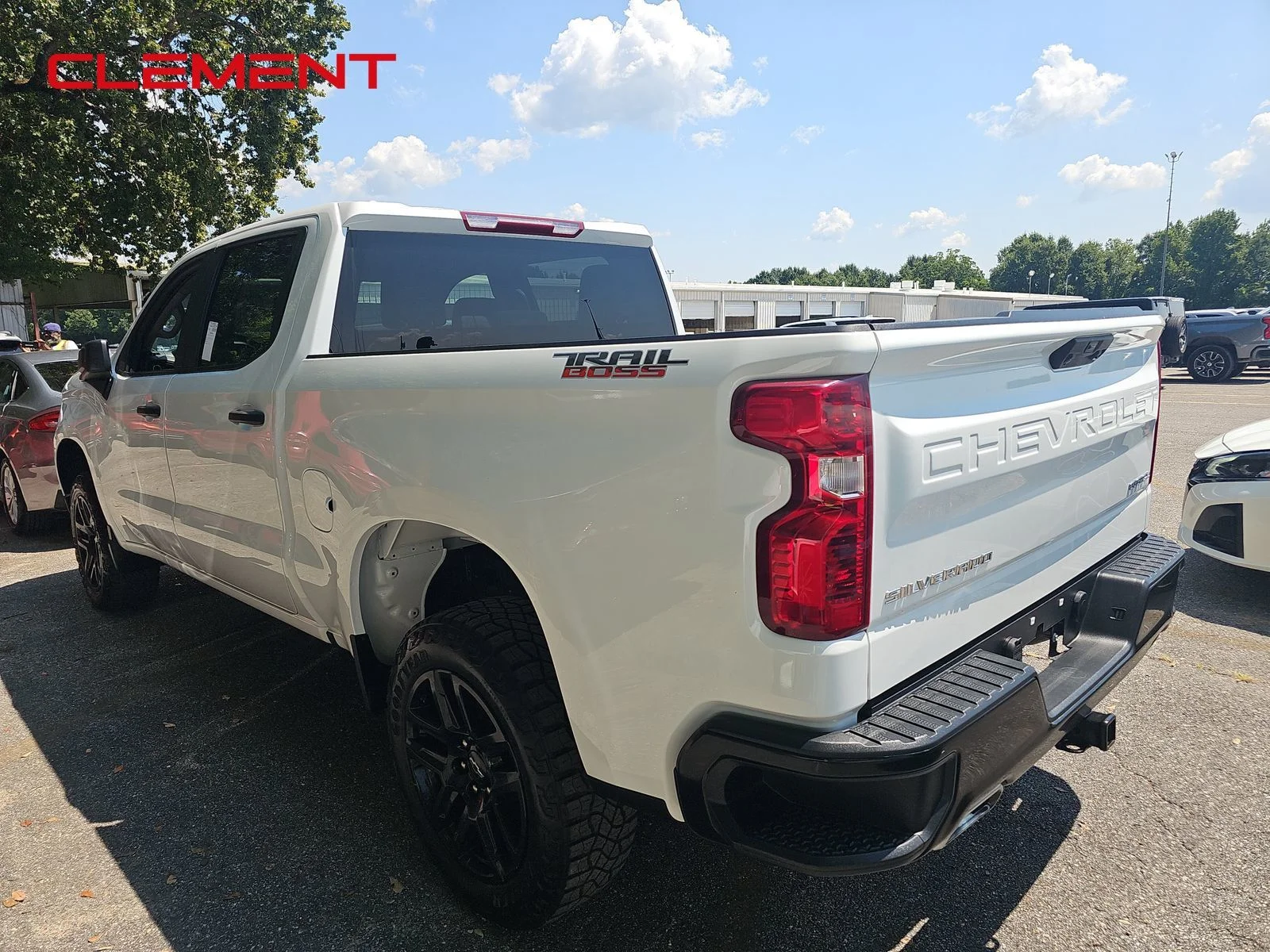 Used 2025 White Chevrolet Custom Trail Boss image 6