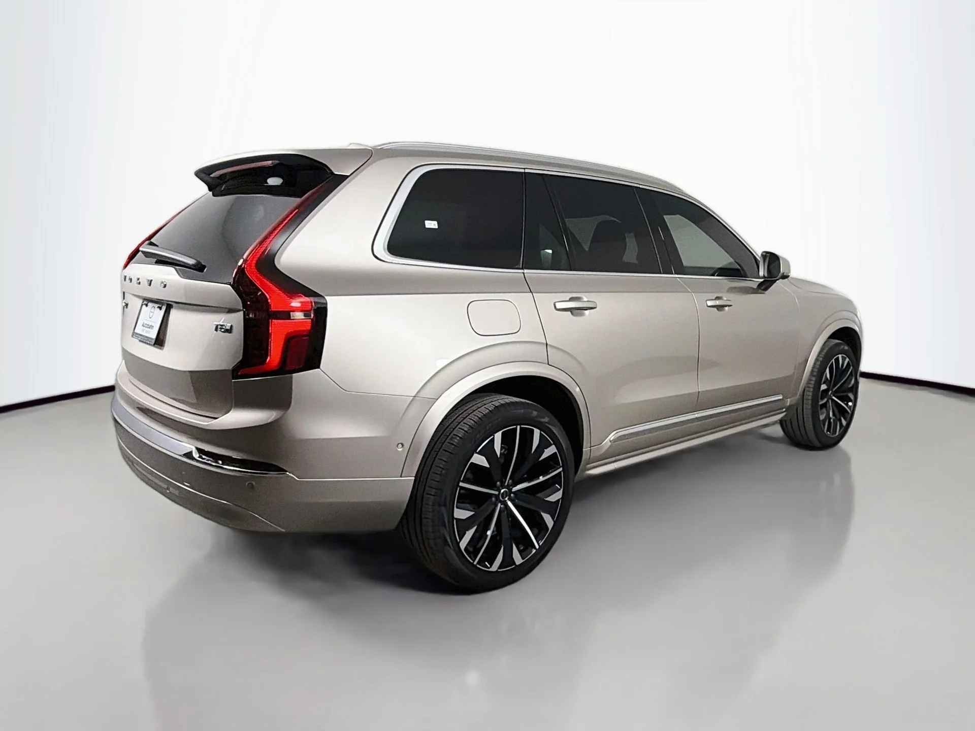 New 2026 Bright Dusk Volvo Plus image 6