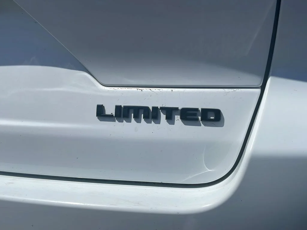 Used 2023 Bright White Jeep Limited image 33
