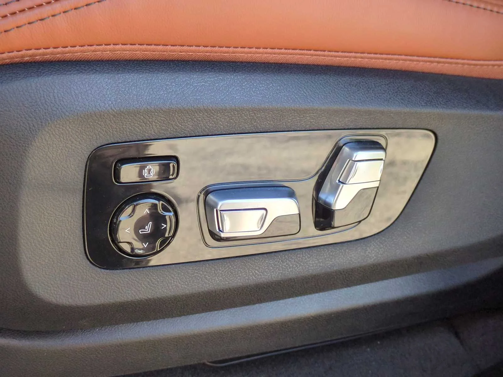 2026 BMW X7 40i - Photo 18