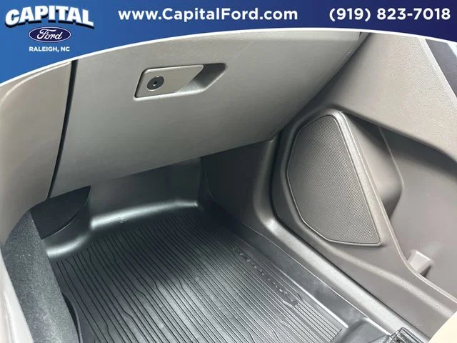 Used 2020 White Ford Platinum image 28