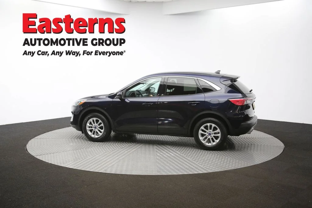 Used 2021 Blue Ford SE image 90