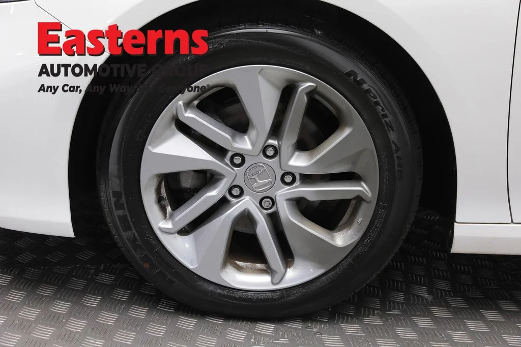 Used 2020 White Honda LX image 30