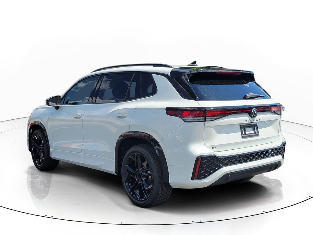 New 2026 White/off-white Volkswagen 2.0T SE R-Line Black image 3