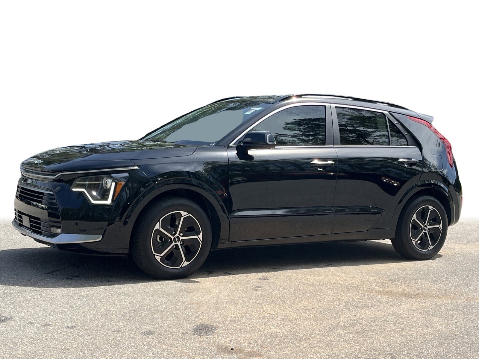 Used 2025 Aurora Black Pearl Kia SX image 21