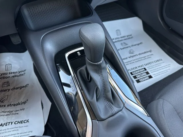 2026 Toyota Corolla LE - Photo 24
