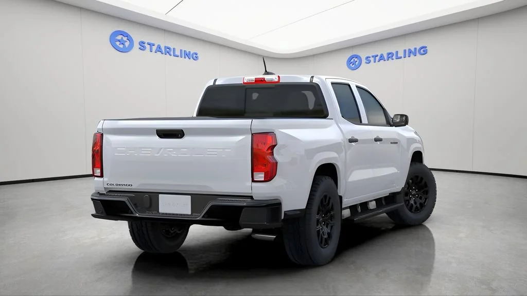 New 2026 Summit White Chevrolet WT image 5