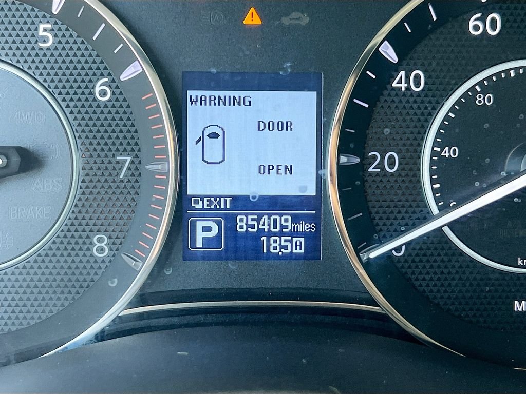 Used 2019 Super Black Nissan SL image 12