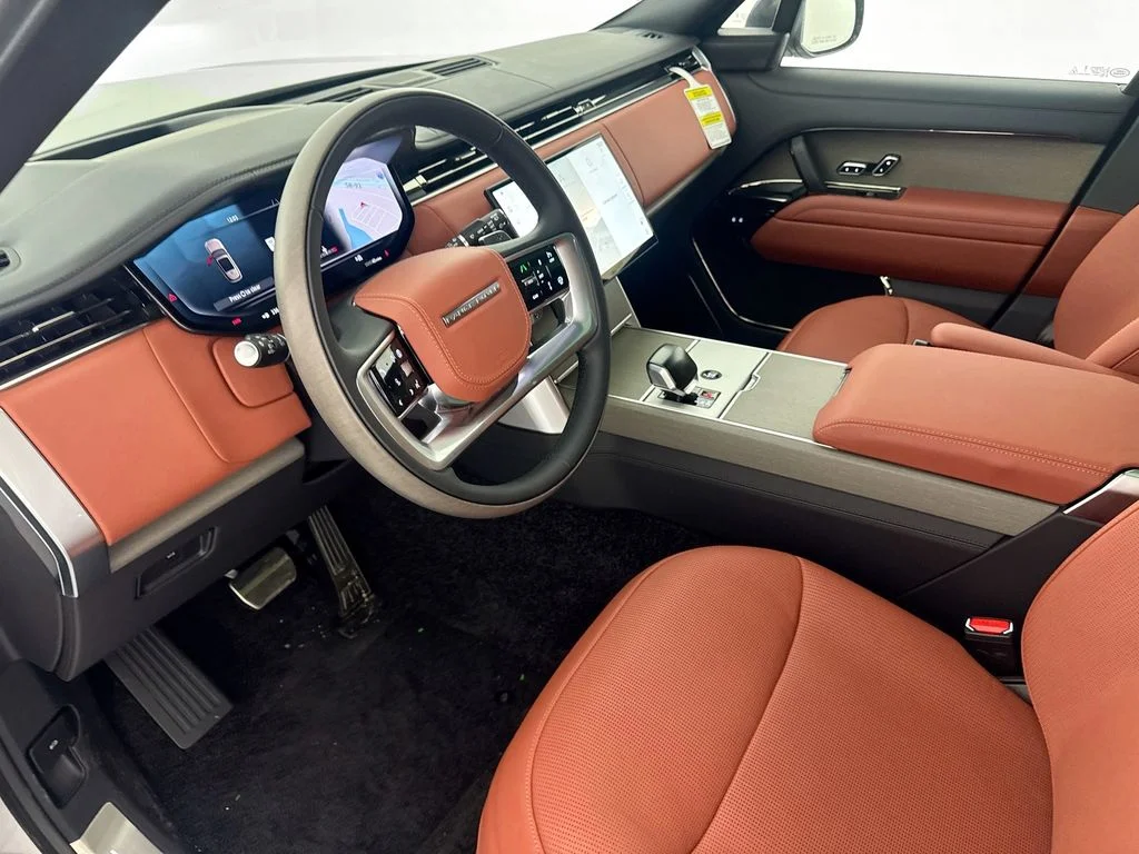 New 2026 Borasco Grey Land Rover SV image 9