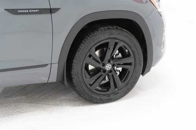New 2026 Pure Gray Volkswagen 2.0T SEL R-Line Black image 5