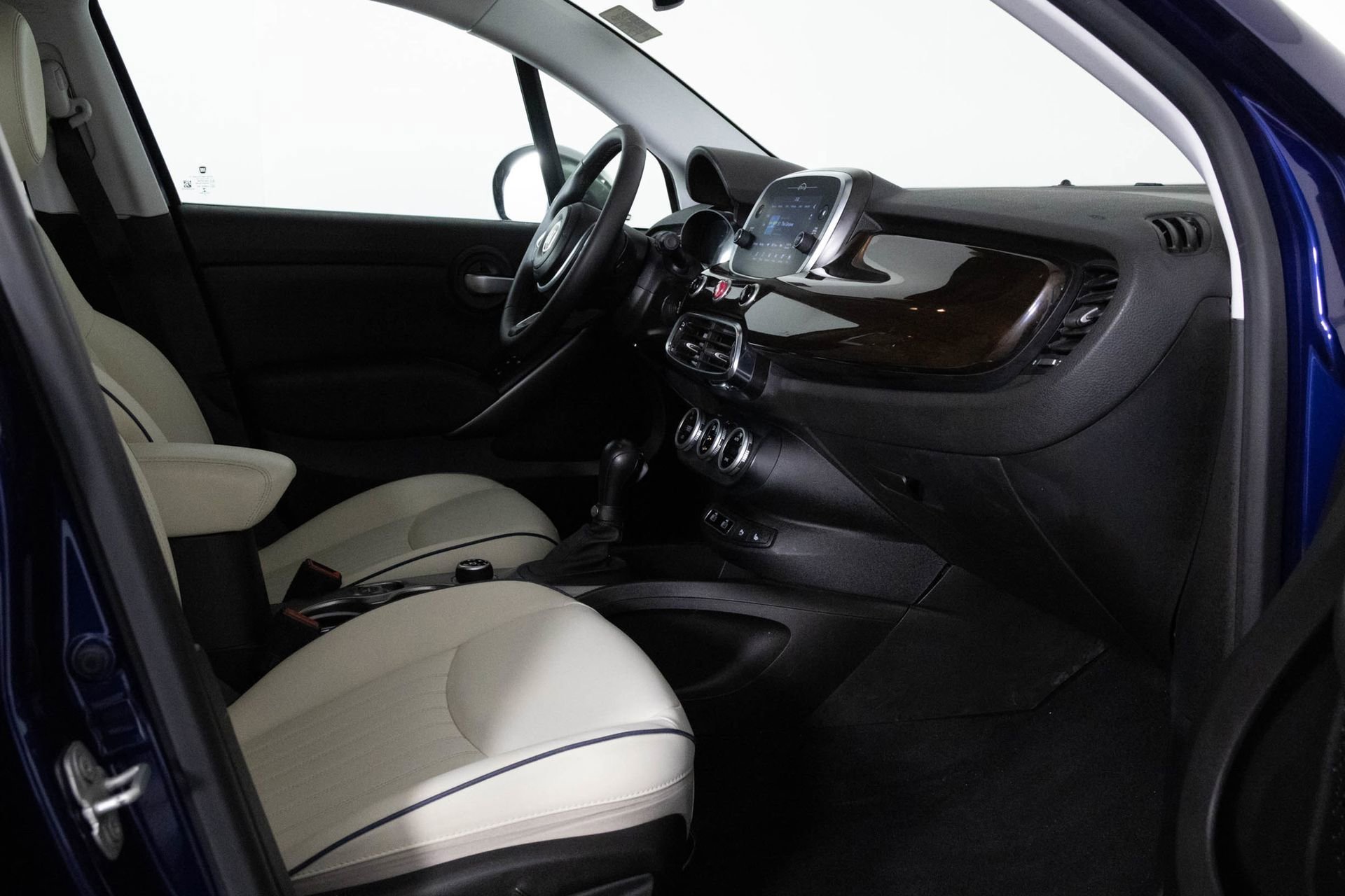 2022 FIAT 500X - Image 39