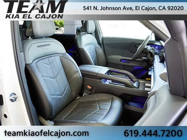 New 2027 White Kia X-Line SX image 16