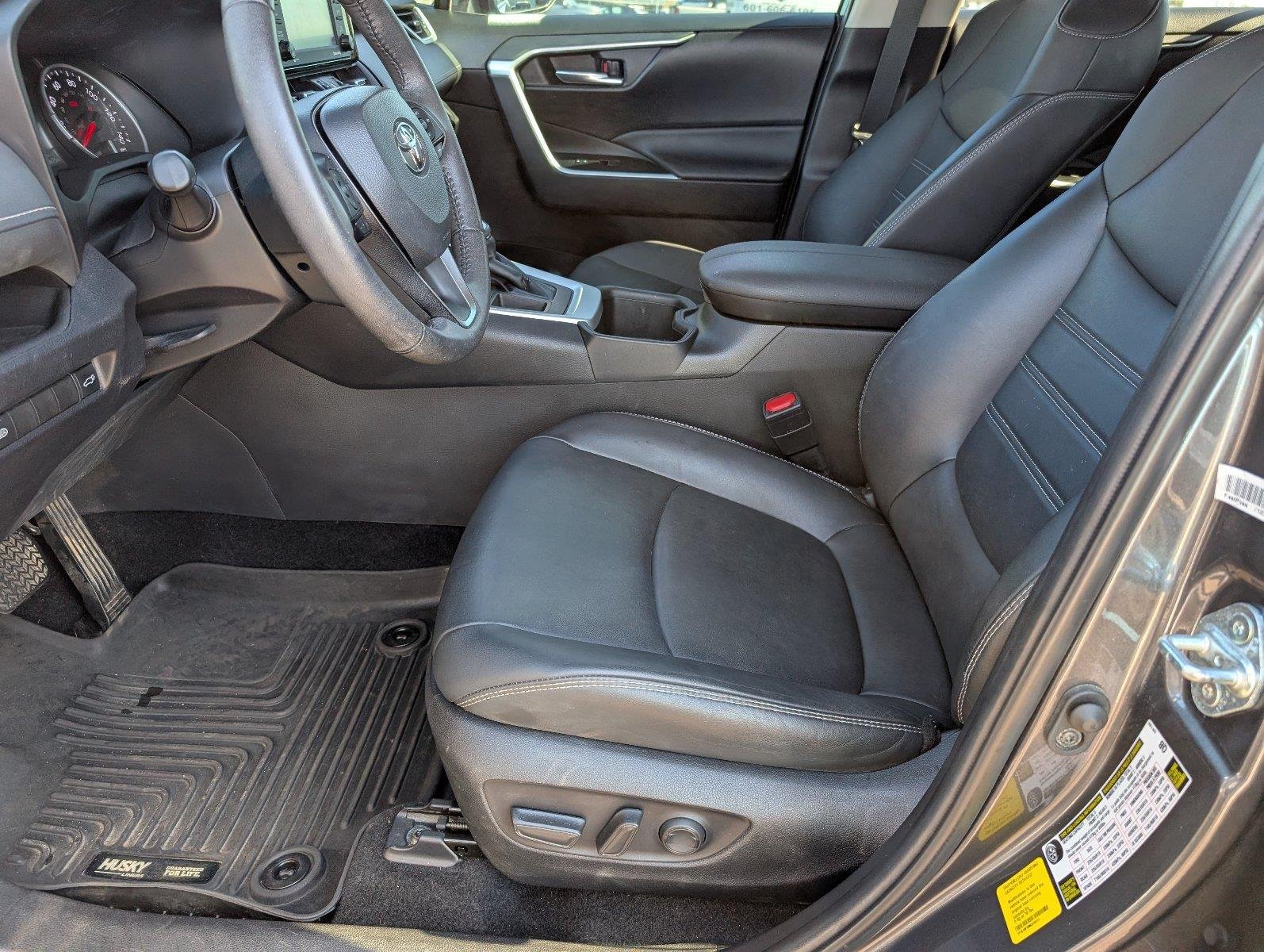 Used 2022 Magnetic Gray Metallic Toyota XLE Premium image 13