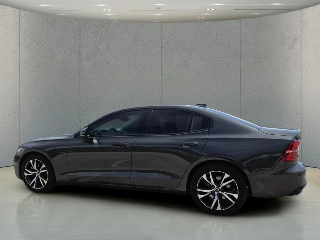 Used 2025 Platinum Gray Metallic Volvo Plus image 8