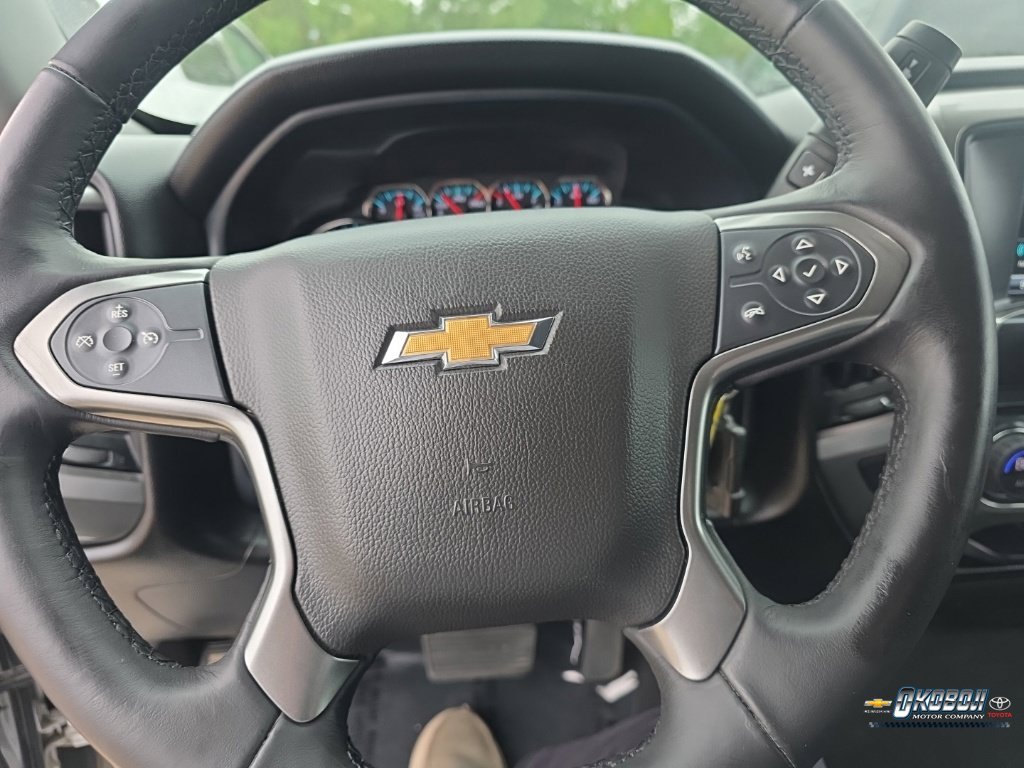 Used 2018 Silver Chevrolet LT image 10