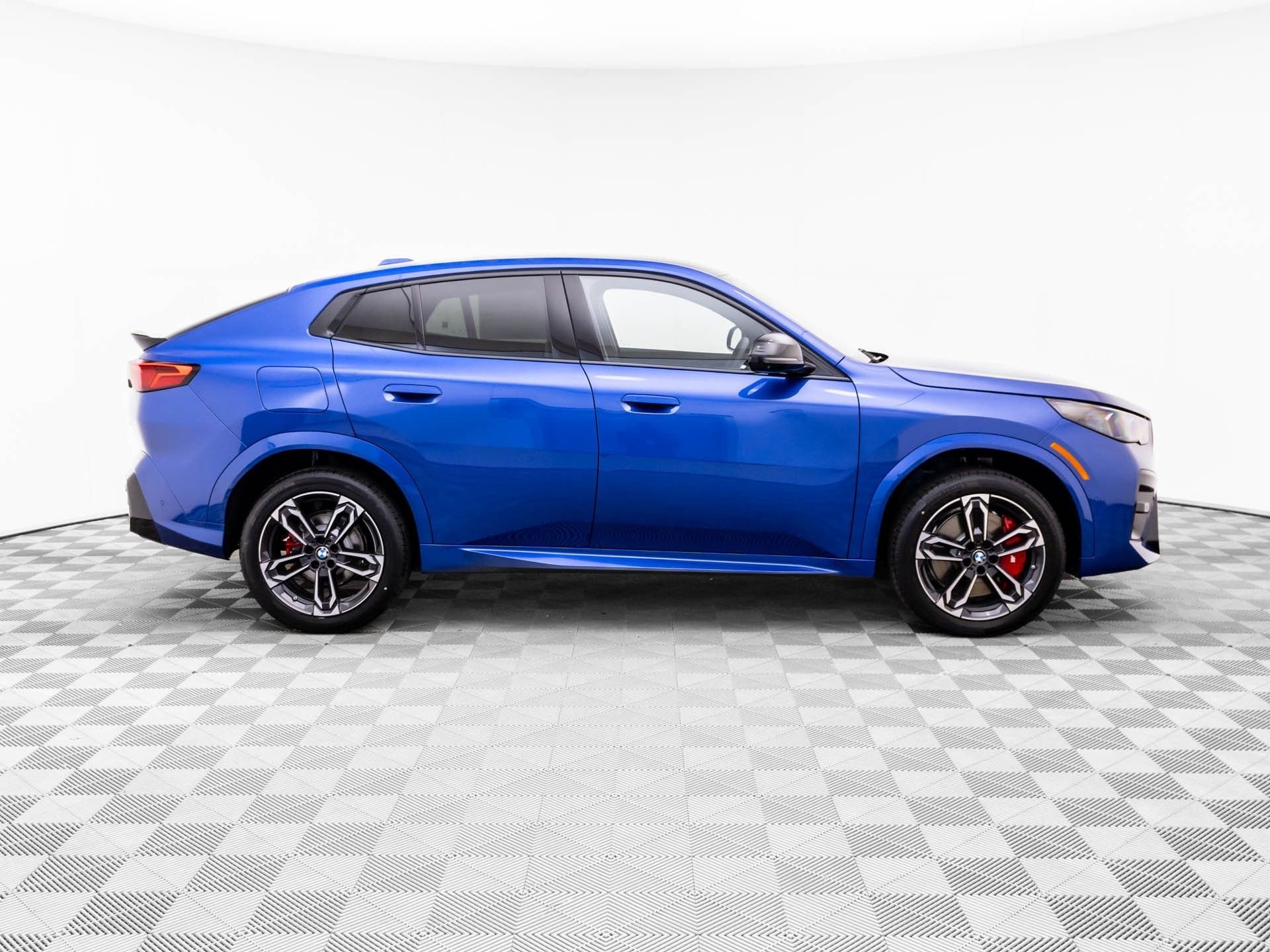New 2026 Portimao Blue Metallic BMW xDrive28i image 8