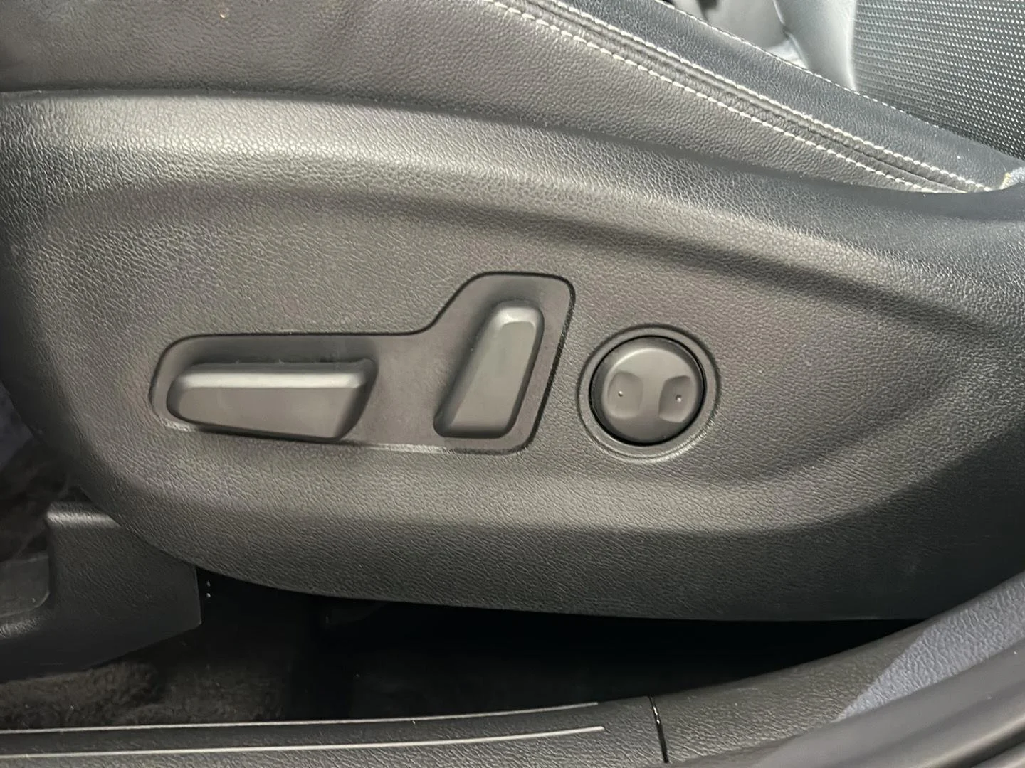 Used 2022 Steel Gray Kia EX image 15