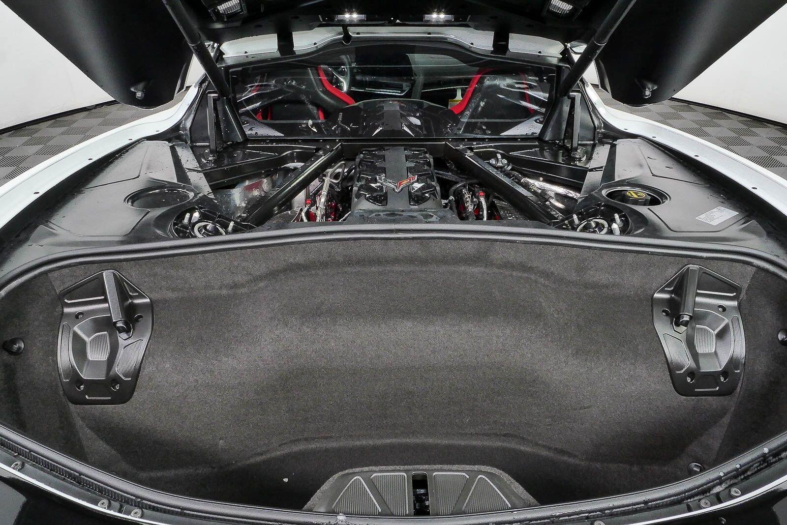 New 2027 Arctic White Chevrolet 1LT image 27
