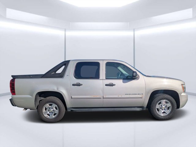 Used 2008 Chevrolet Avalanche LS with VIN 3GNEC120X8G189464 for sale in Jacksonville, FL