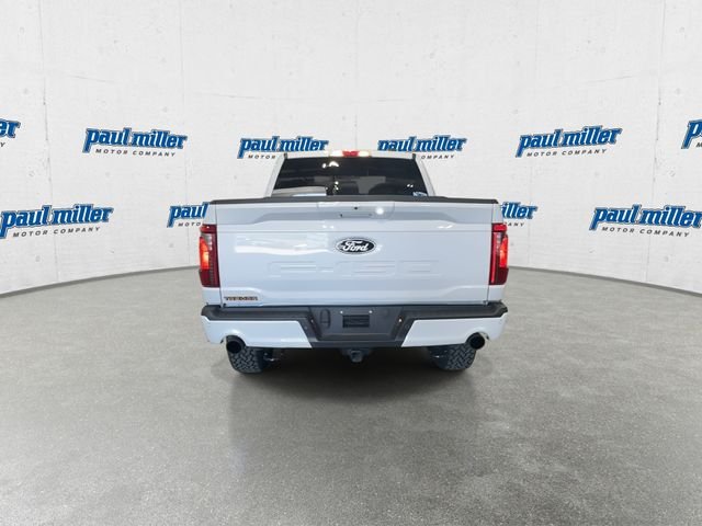 Used 2025 White Metallic Ford Tremor image 9
