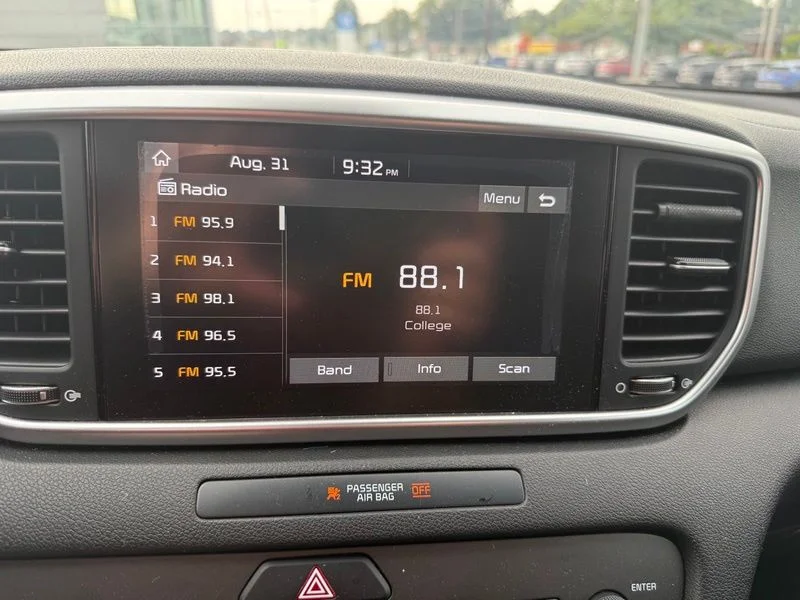 Used 2020 White Kia LX image 12