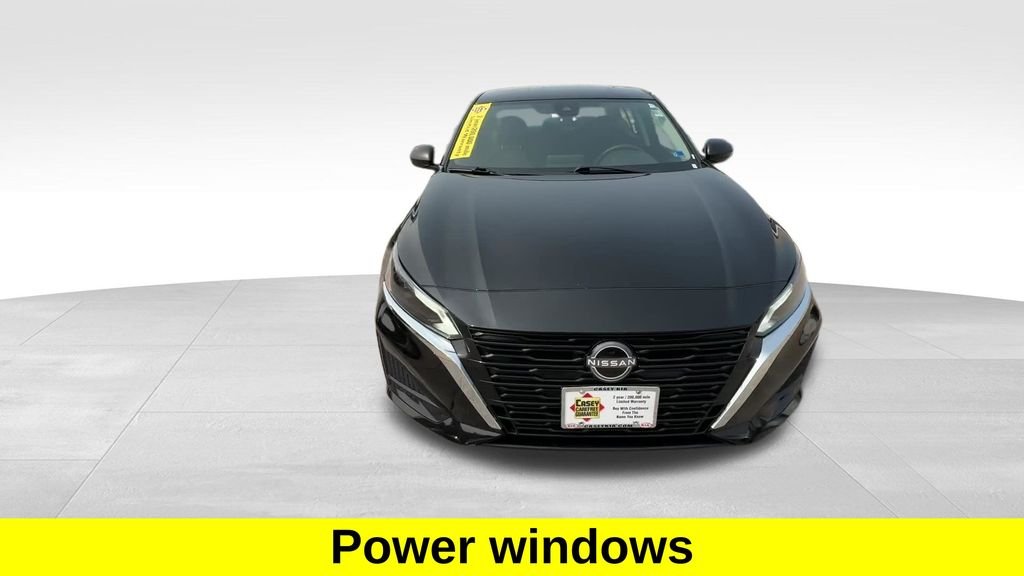 Used 2025 Black Nissan 2.5 SV image 14