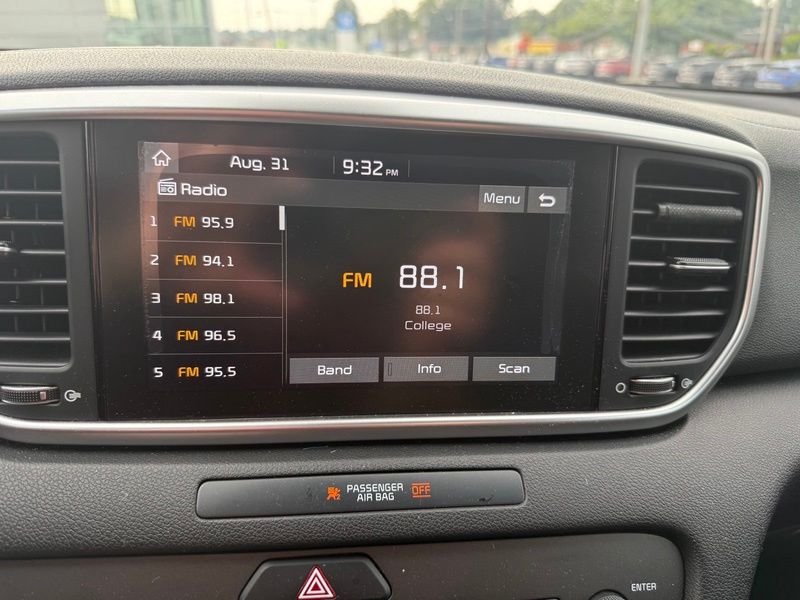 Used 2020 White Kia LX image 12